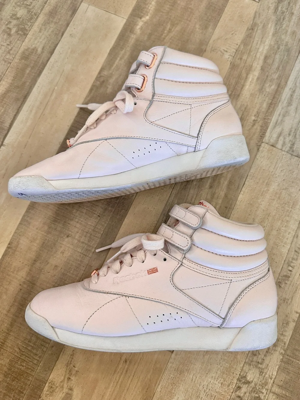 Reebok Freestyle Hi Muted Pale Pink High-Top Sneakers Women's 7